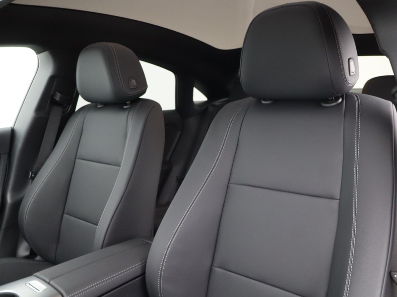 7 - Mercedes CLA 180 advanced plus auto