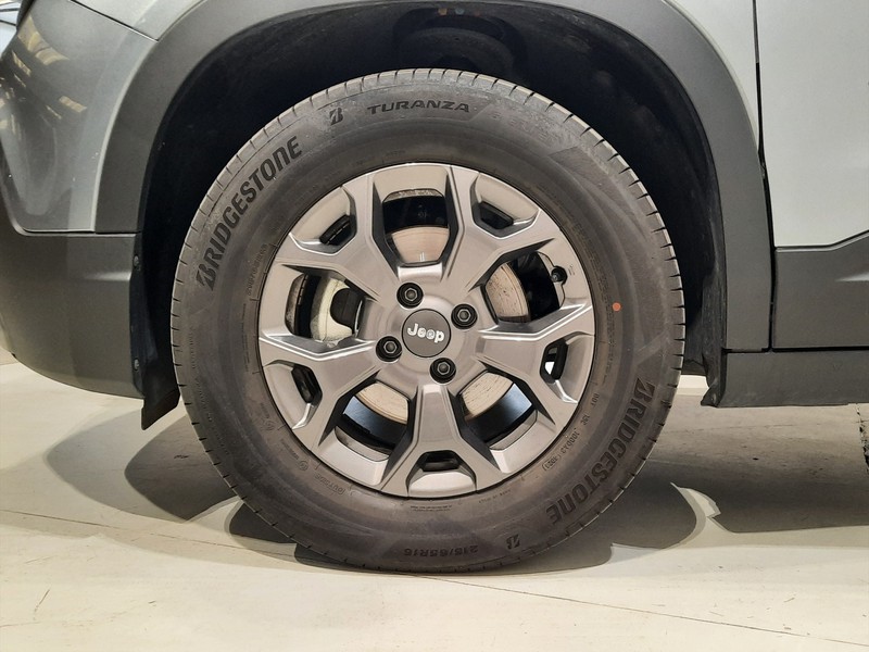 19 - Jeep Avenger 1.2 turbo 100cv longitude fwd