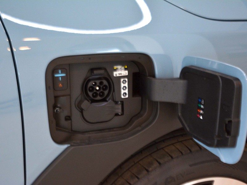 13 - Kia EV2 42,2 kwh earth obc 22kw