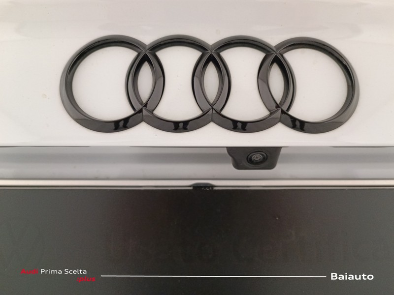 31 - Audi Q3 sportback 35 2.0 tdi identity black s tronic