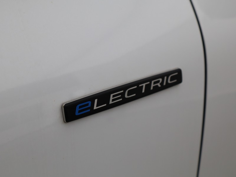 13 - Mercedes Vans Citan eFurgone Long