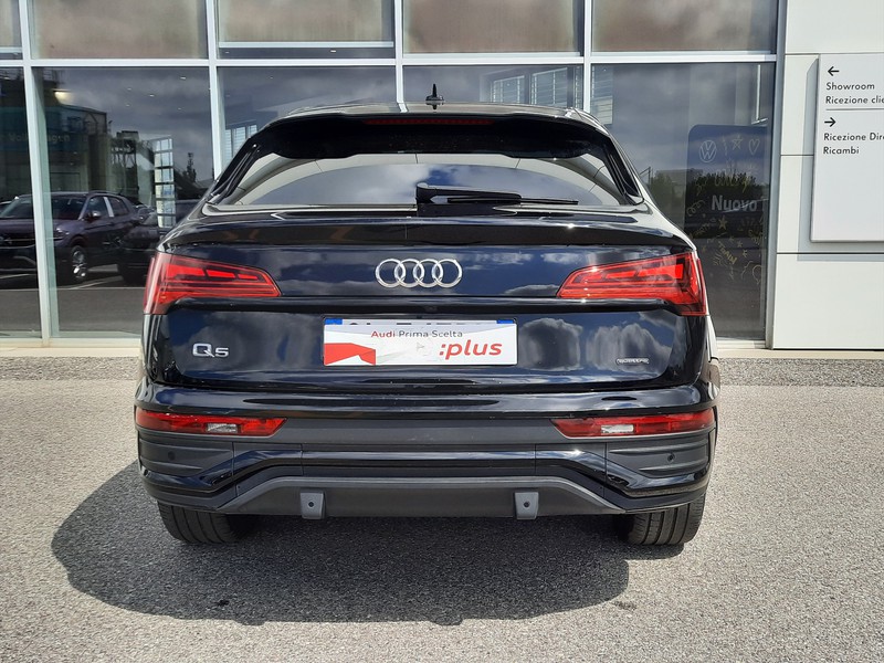 19 - Audi Q5 sportback 50 2.0 tfsi e business advanced quattro s tronic