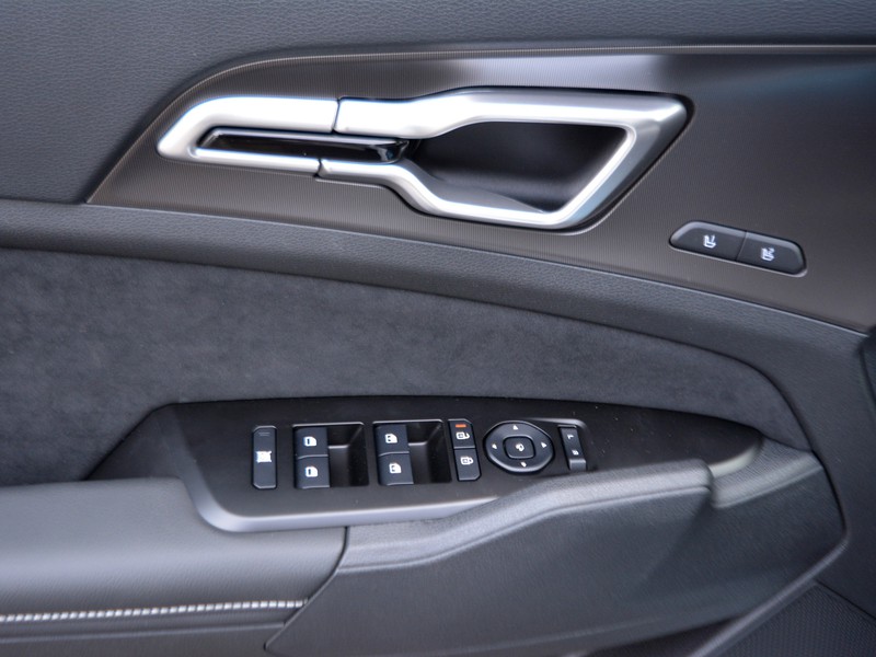 13 - Kia Sportage 1.6 t-gdi hev gt-line plus premium pack 2wd at6