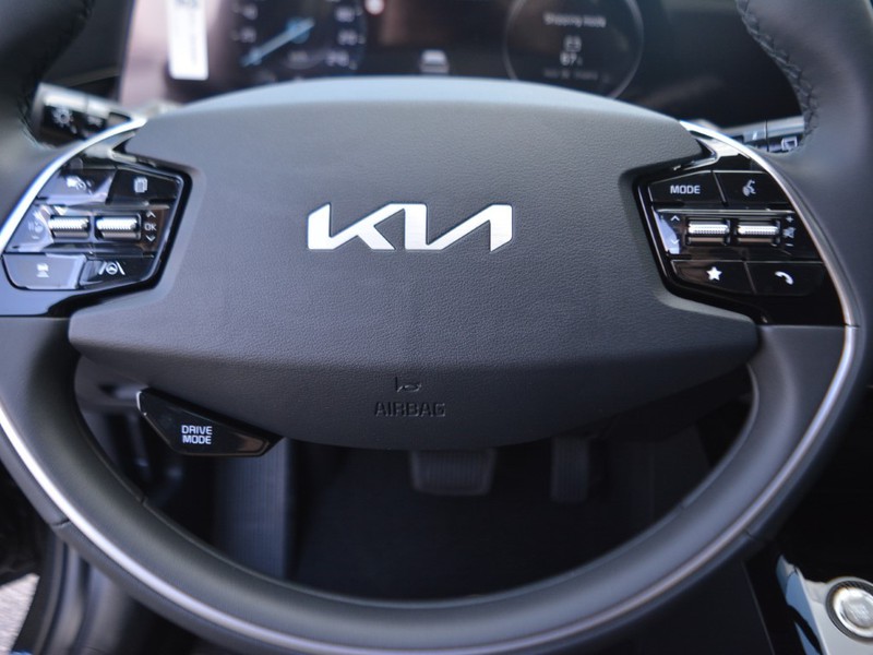 19 - Kia Niro 1.6 gdi hev tri-fuel 126cv evolution dct6