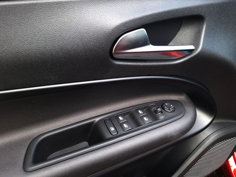19 - Alfa Romeo Junior 1.2 hybrid 145cv ibrida ti edct6