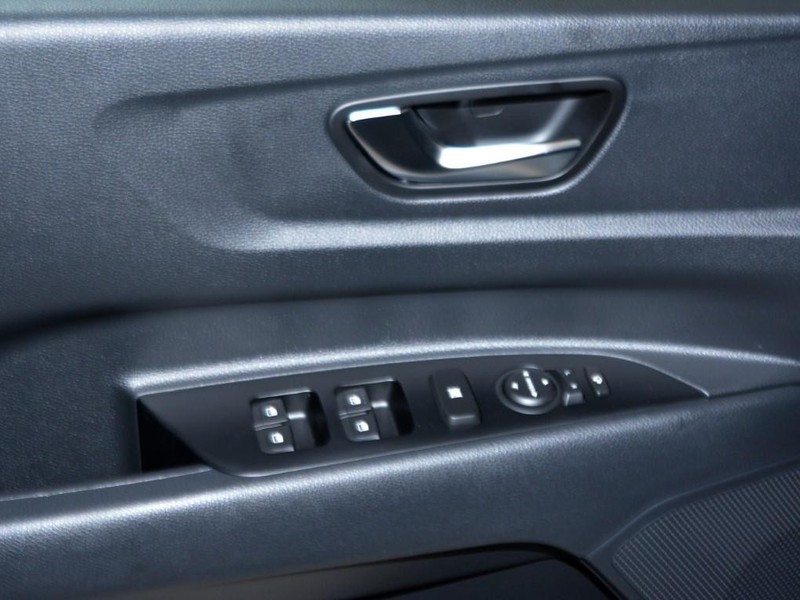 13 - Kia Stonic 1.0 t-gdi mhev style tech pack