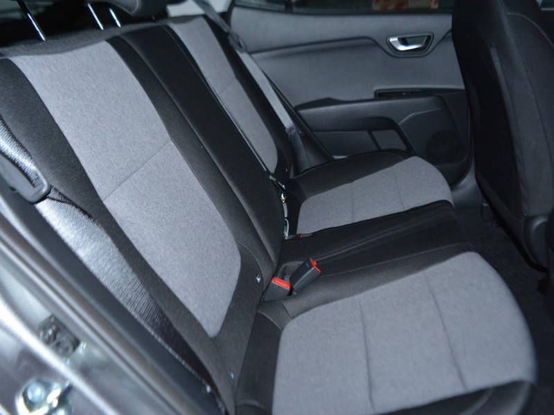 7 - Kia Stonic 1.0 t-gdi mhev style tech pack