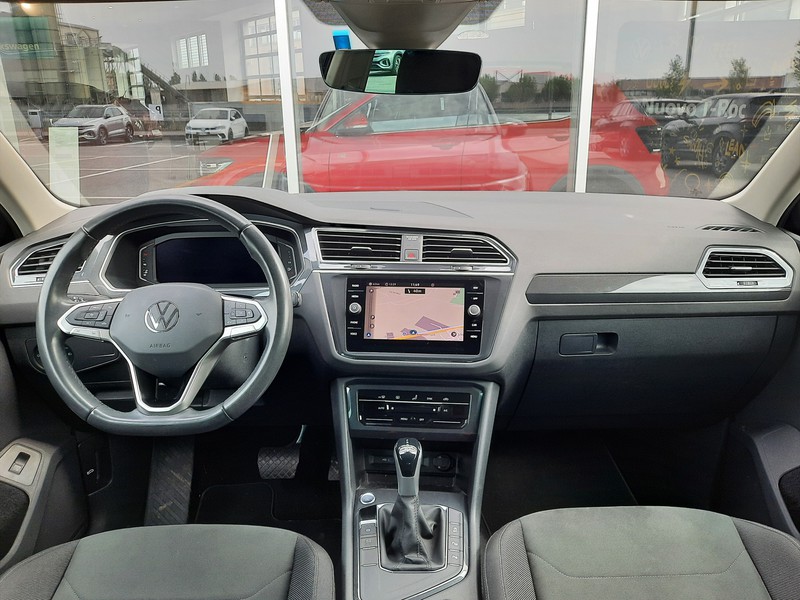 7 - Volkswagen Tiguan 2.0 tdi scr 150cv elegance dsg