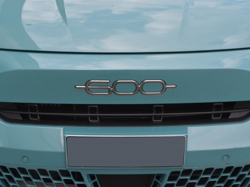 19 - Fiat 600 1.2 hybrid 145cv edct