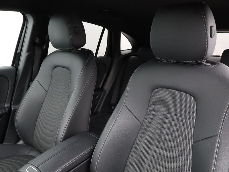 7 - Mercedes EQA 250+ sport plus