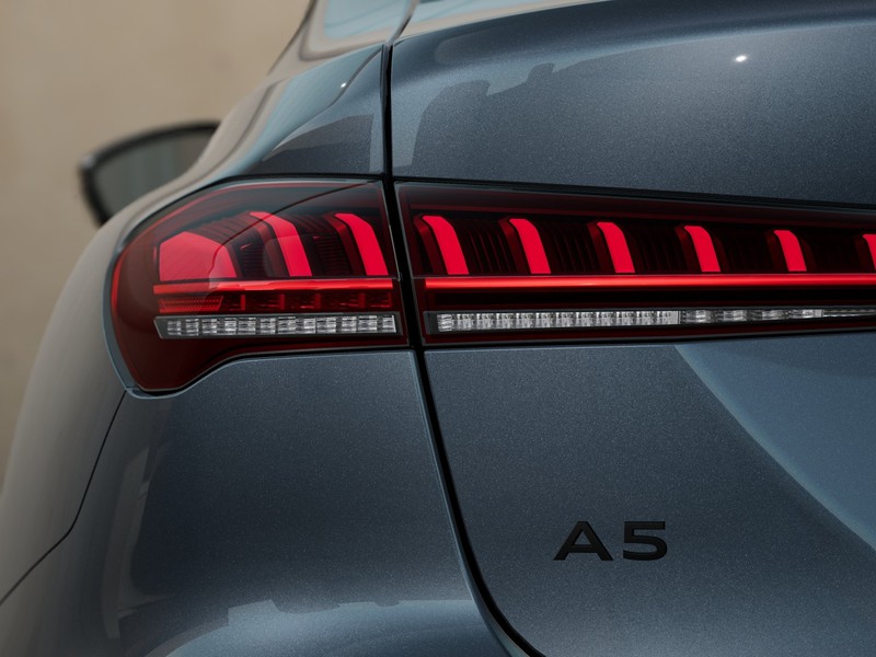 7 - Audi A5 berlina 2.0 tdi mhev+ 204cv s line edition quattro