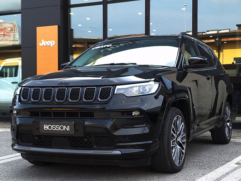 1 - Jeep Compass 1.5 turbo t4 mhev 130cv summit 2wd