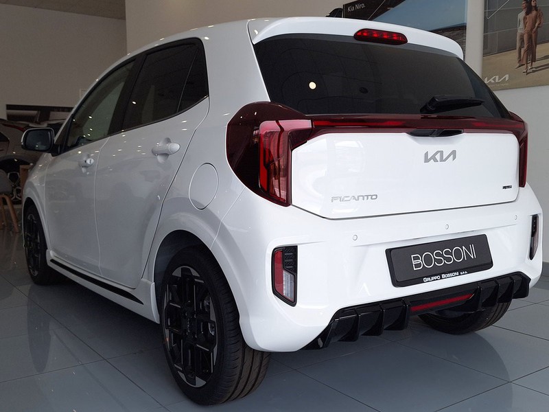 7 - Kia Picanto 1.0 gdi gt-line