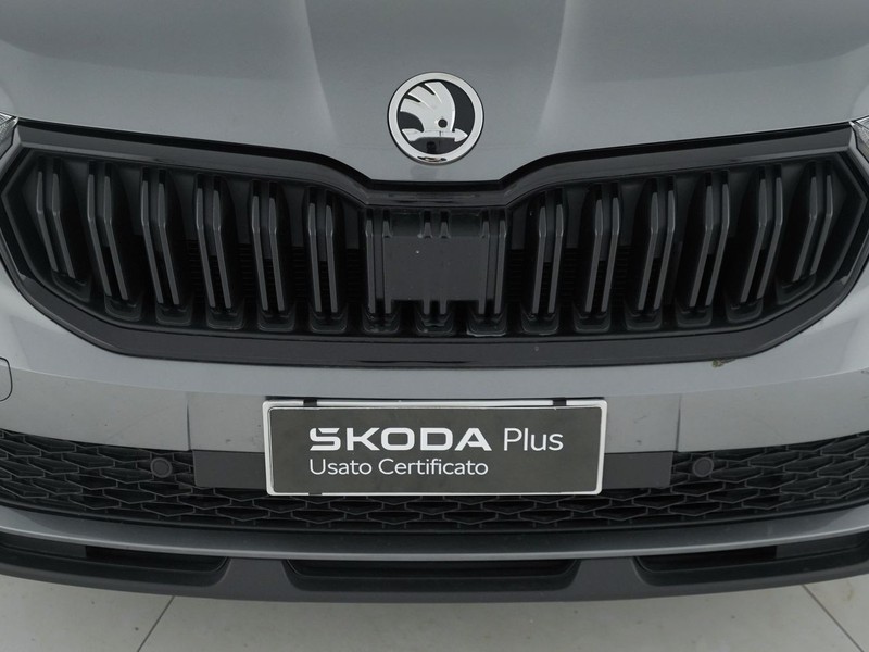 13 - Skoda Kamiq 1.0 tsi 115cv black dots dsg