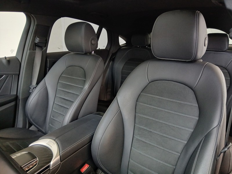 7 - Mercedes GLC coupe 220 d night edition 4matic 9g-tronic plus