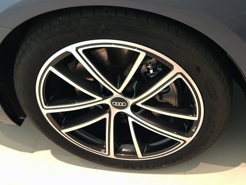 13 - Audi A5 berlina 2.0 tdi mhev+ 204cv s line edition quattro