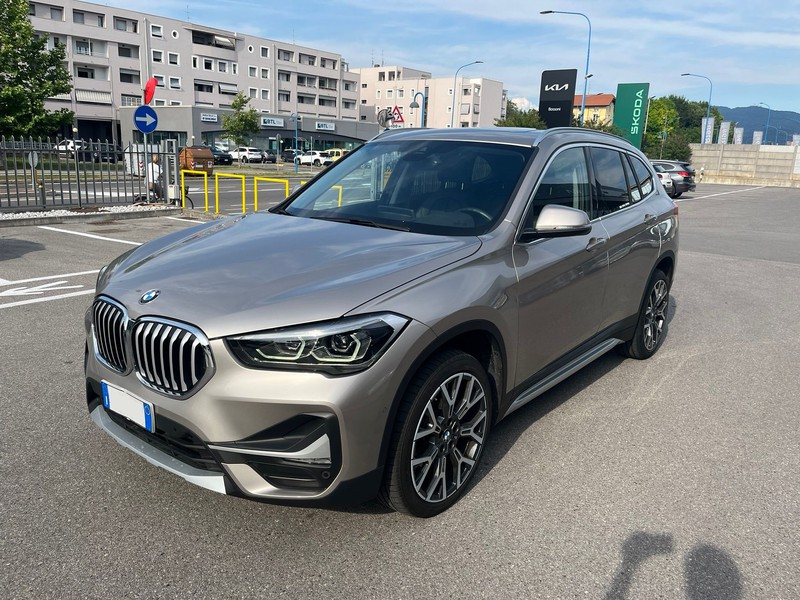 1 - BMW X1 18d sdrive steptronic
