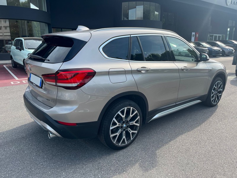 13 - BMW X1 18d sdrive steptronic