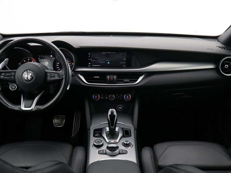 13 - Alfa Romeo Stelvio 2.2 turbo 210cv veloce q4 at8