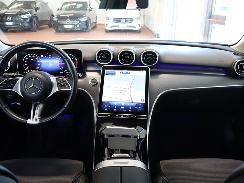 13 - Mercedes Classe C station wagon 200 d mild hybrid sport 9g-tronic