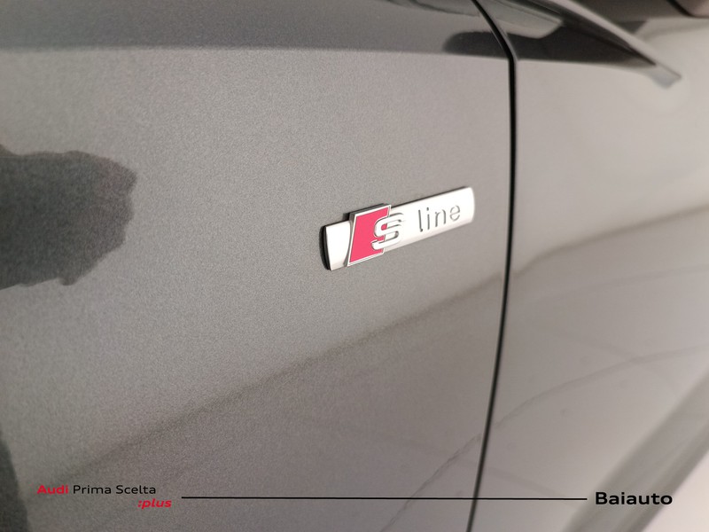25 - Audi Q3 sportback 35 2.0 tdi s line edition s tronic