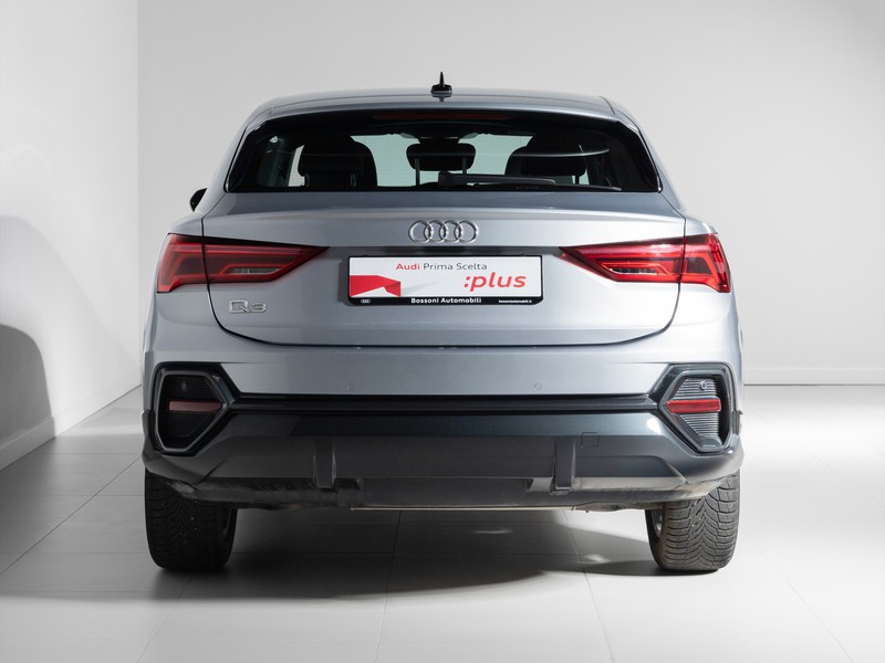 13 - Audi Q3 sportback 35 1.5 tfsi mhev business plus s tronic