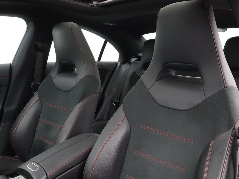 7 - Mercedes CLA coupe 200 d premium 8g-dct