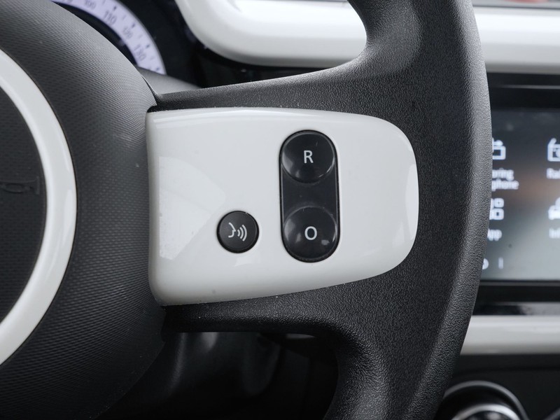 25 - Renault Twingo 22 kwh zen