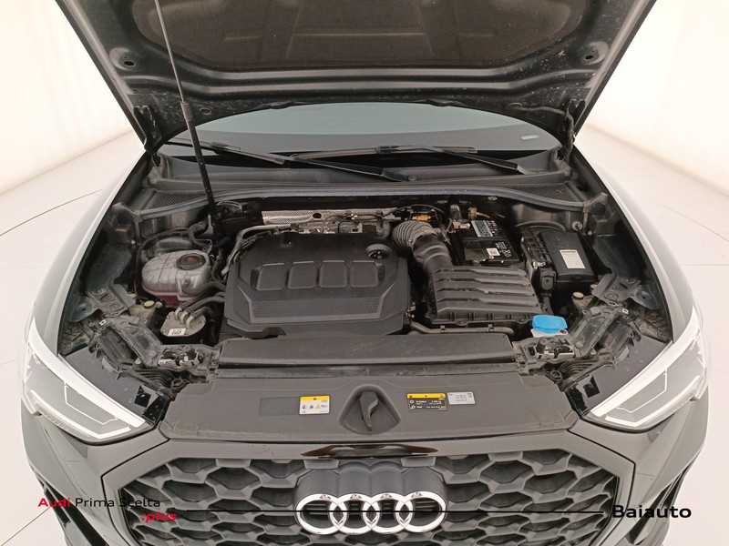31 - Audi Q3 sportback 35 2.0 tdi s tronic