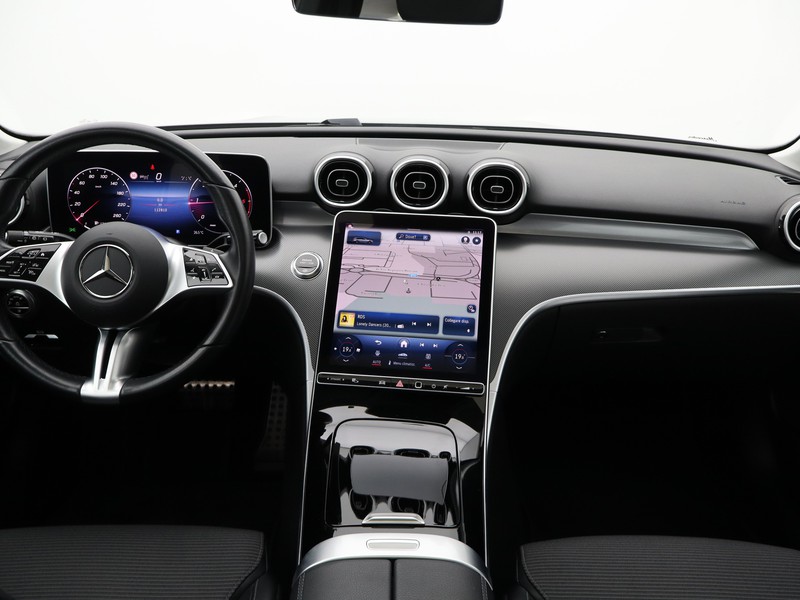 13 - Mercedes Classe C station wagon all-terrain 220 d mild hybrid premium 4matic 9g-tronic
