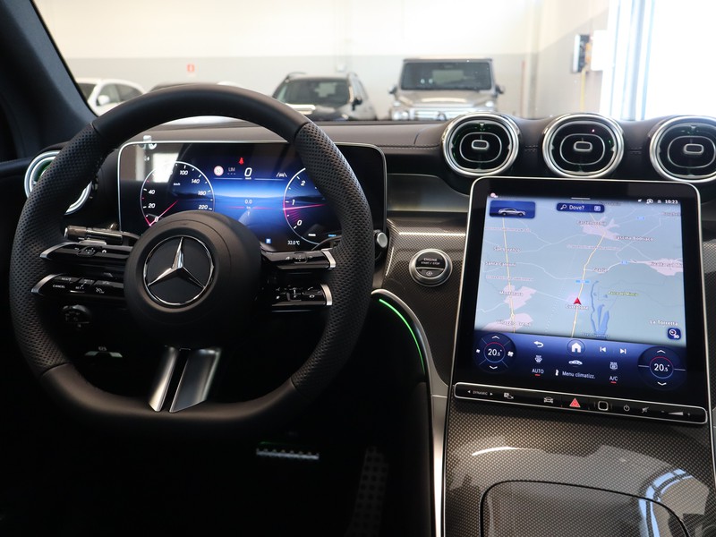 13 - Mercedes GLC coupe 220 d amg line premium 4matic 9g-tronic