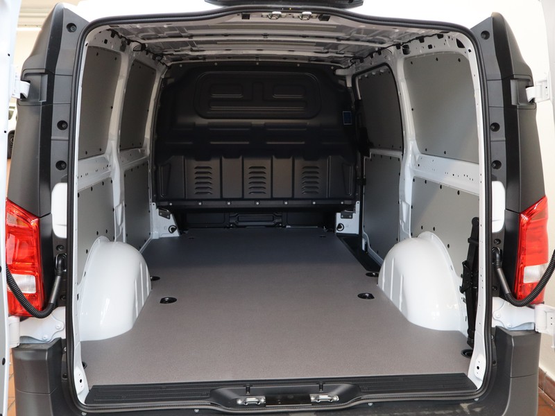 13 - Mercedes Vans Vito furgone 114 cdi long