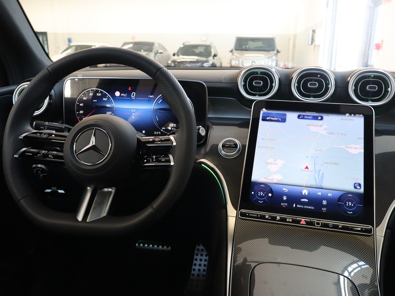 13 - Mercedes GLC coupe 300 de plug in hybrid amg line premium 4matic 9g-tronic