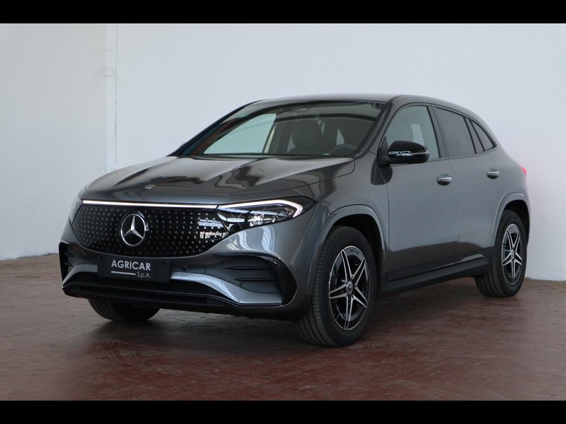 1 - Mercedes EQA 300 amg line advanced plus 4matic