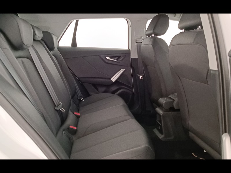 7 - Audi Q2 35 2.0 tdi business advanced s tronic