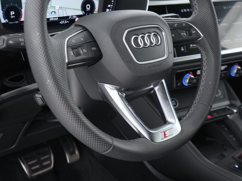 25 - Audi Q3 35 1.5 tfsi evo2 s line edition s tronic