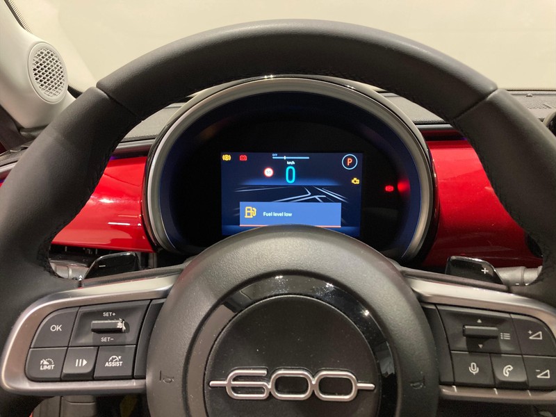 25 - Fiat 600 1.2 hybrid 145cv edct