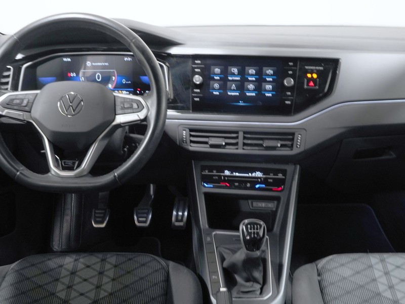 7 - Volkswagen Polo 1.0 tsi 95cv r line