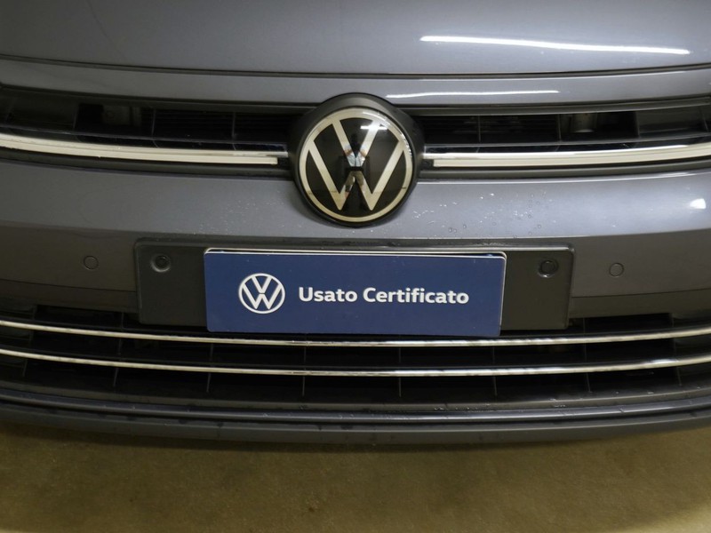 13 - Volkswagen Polo 1.0 tsi 110cv style dsg