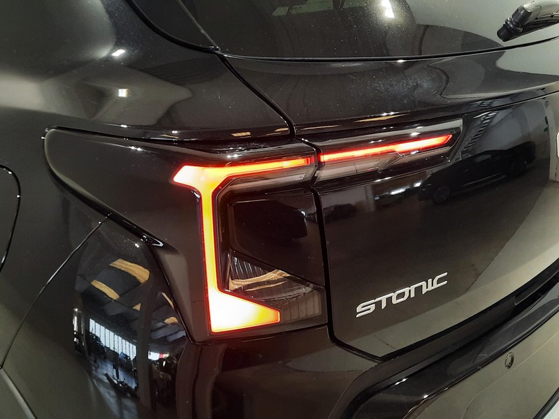 25 - Kia Stonic 1.0 t-gdi mhev style tech pack