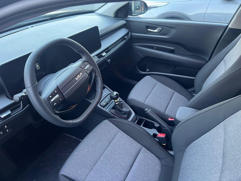 7 - Kia Stonic 1.0 t-gdi urban