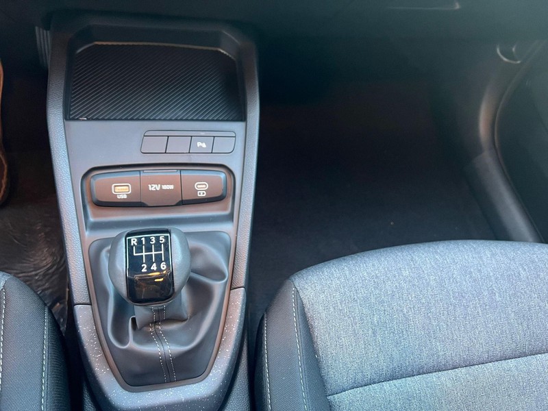 13 - Kia Stonic 1.0 t-gdi urban