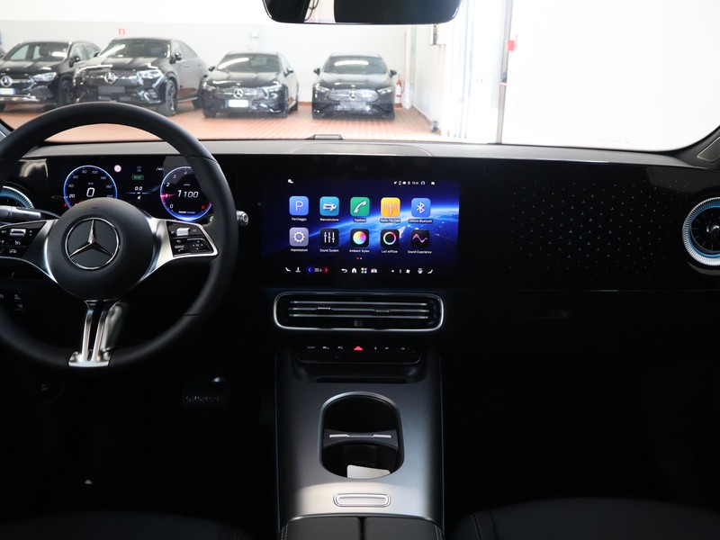 13 - Mercedes CLA 180 advanced plus auto