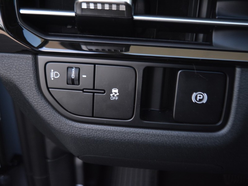 19 - Kia Sportage 1.6 crdi mhev business dct7