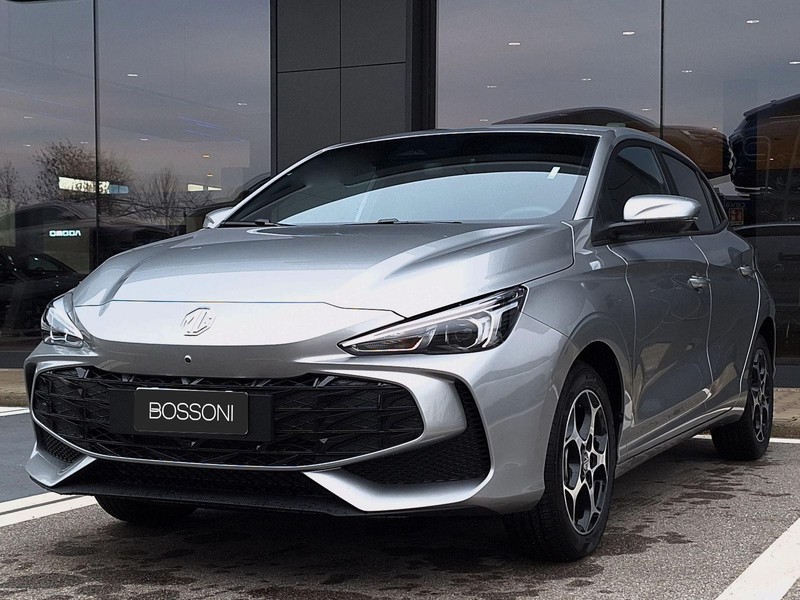 1 - Mg MG3 1.5 hybrid+ luxury