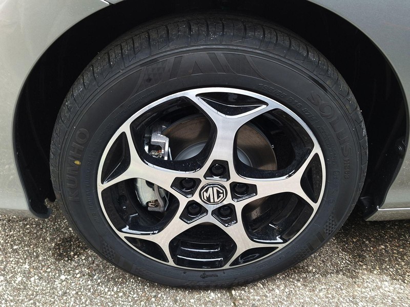 13 - Mg MG3 1.5 hybrid+ luxury