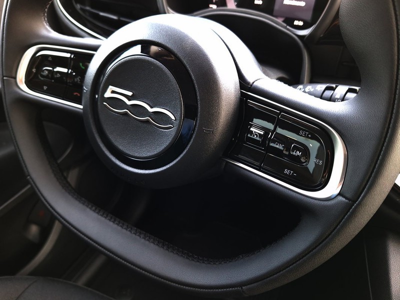 19 - Fiat 500 1.0 hybrid icon