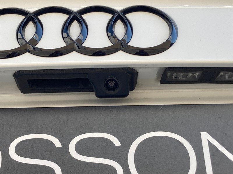25 - Audi Q3 sportback 35 2.0 tdi s line edition s tronic