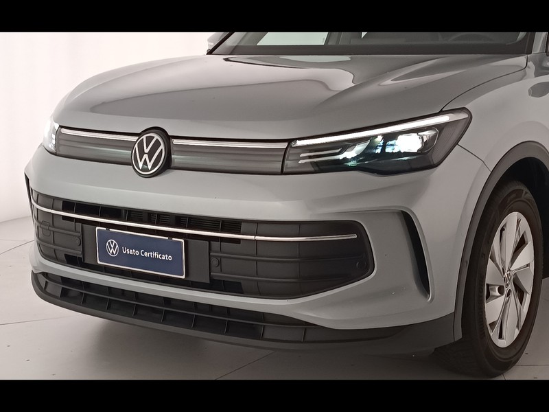 13 - Volkswagen Tiguan 2.0 tdi scr 150cv life dsg