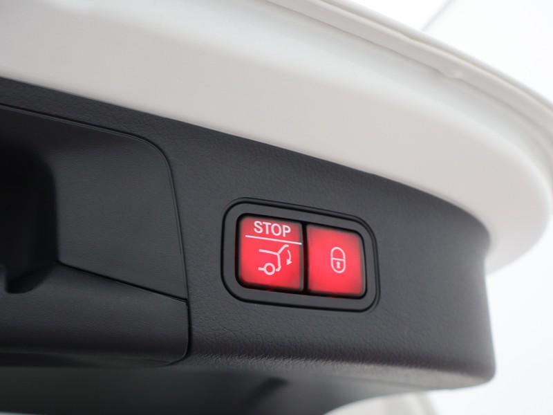 19 - Mercedes GLA 250 e plug-in hybrid amg line extra 8g-dct
